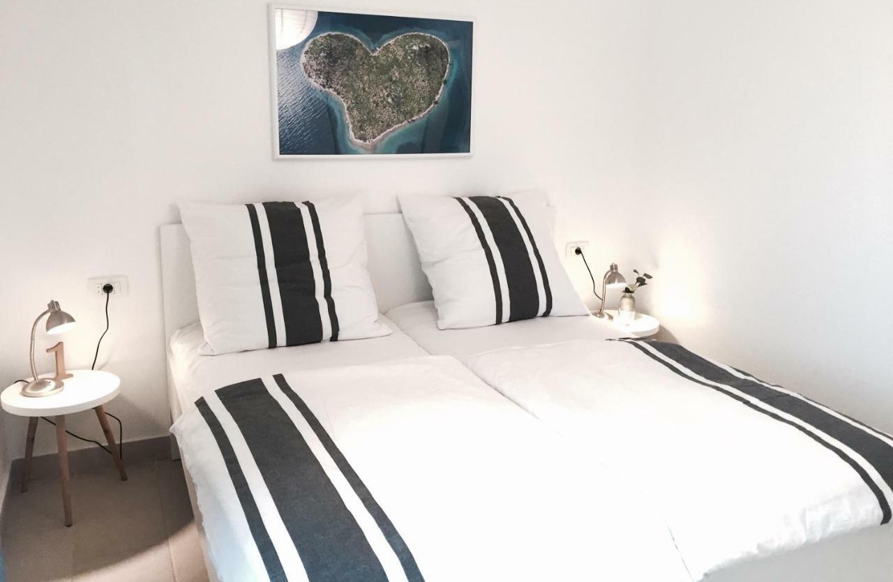 Apartmani Zivaljic Trogir Extérieur photo
